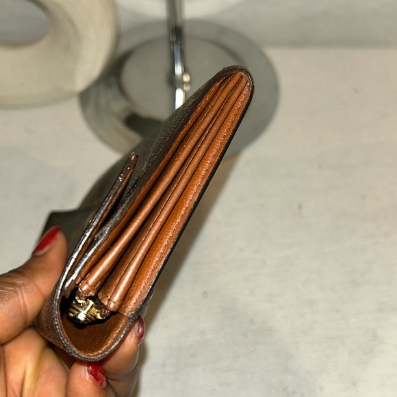 Authentic LOUIS VUITTON Monogram long wallet - Picture 9 of 17